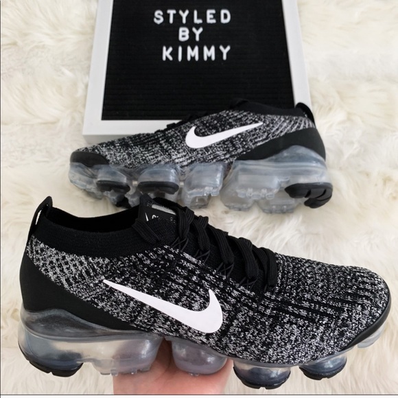 Nike AIR Vapormax Flyknit Sneakers Shoes - Picture 6 of 12